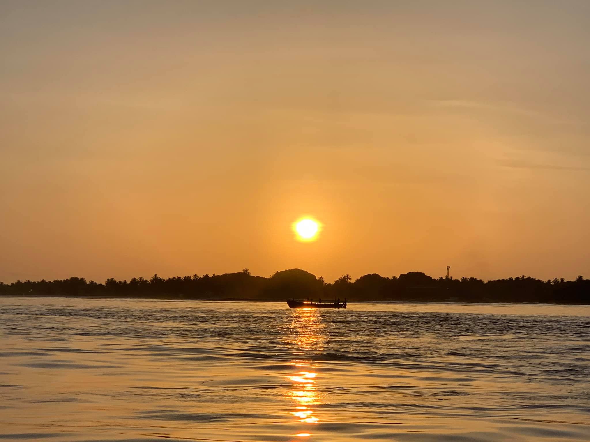 sunset at the maldives